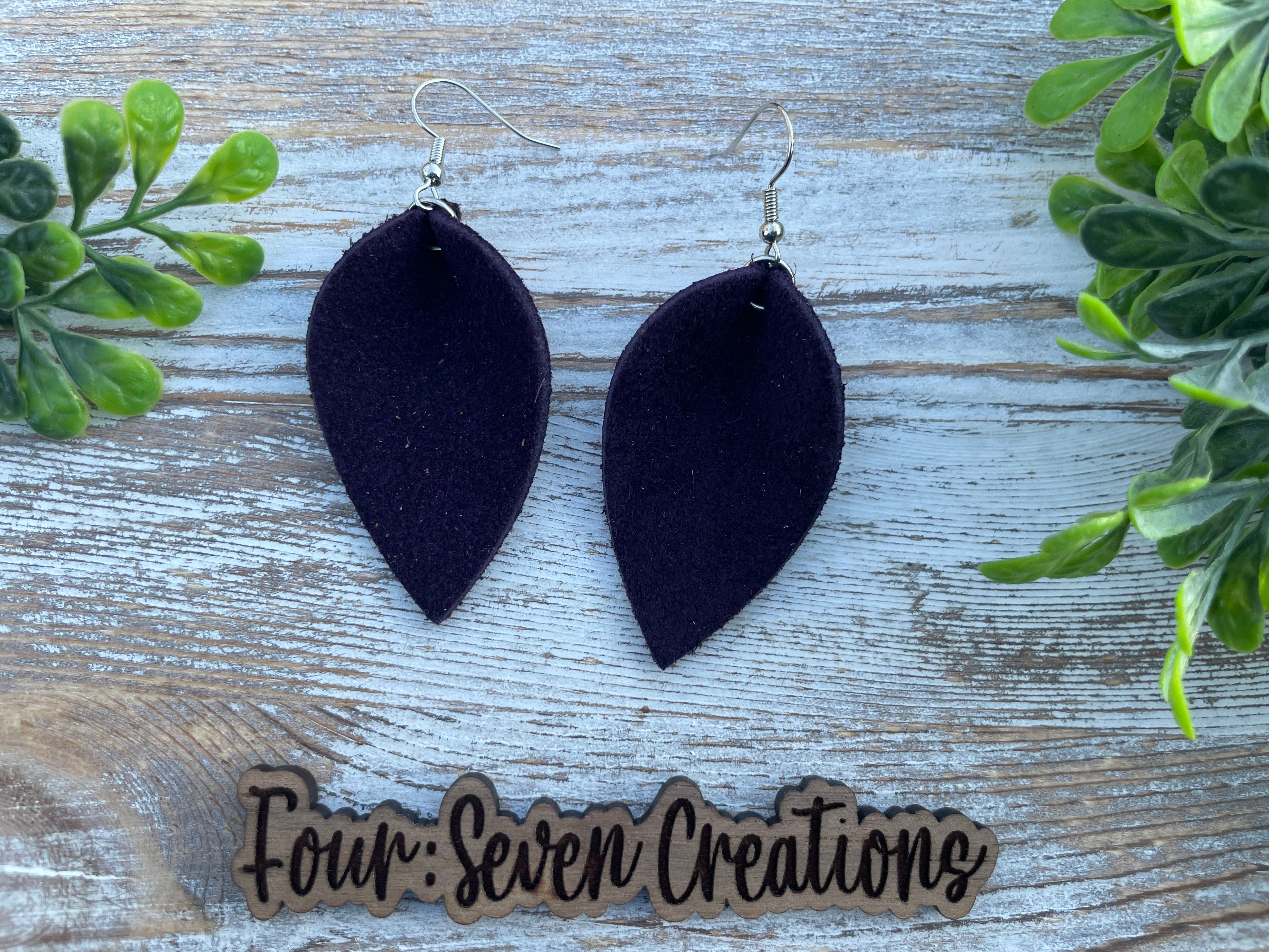 Plum Pinched Teardrops