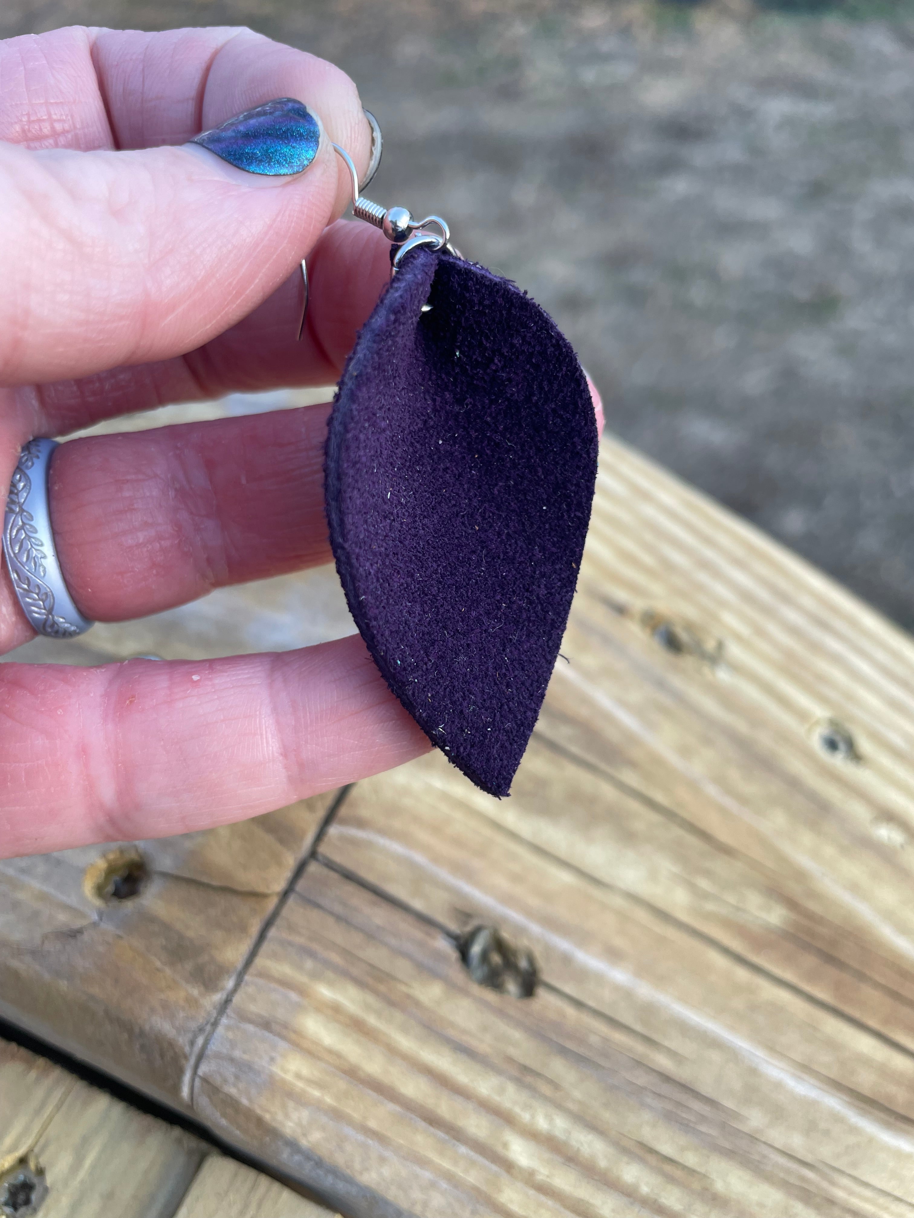 Plum Pinched Teardrops