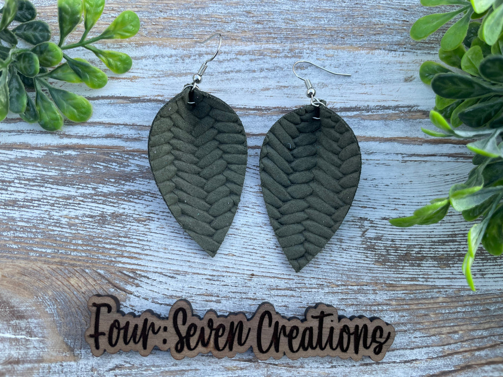 Olive Pinched Teardrops