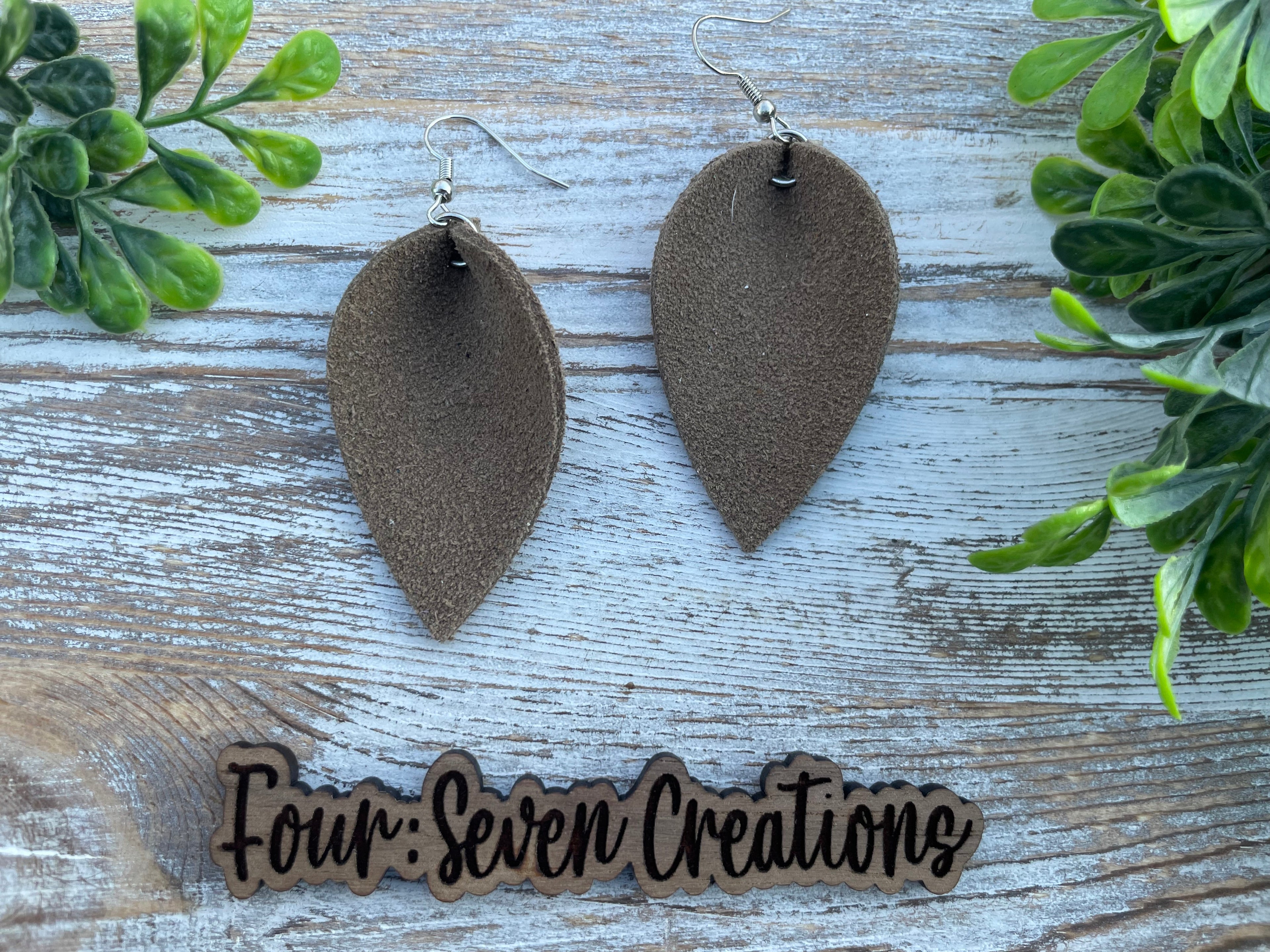 Tan Pinched Teardrops